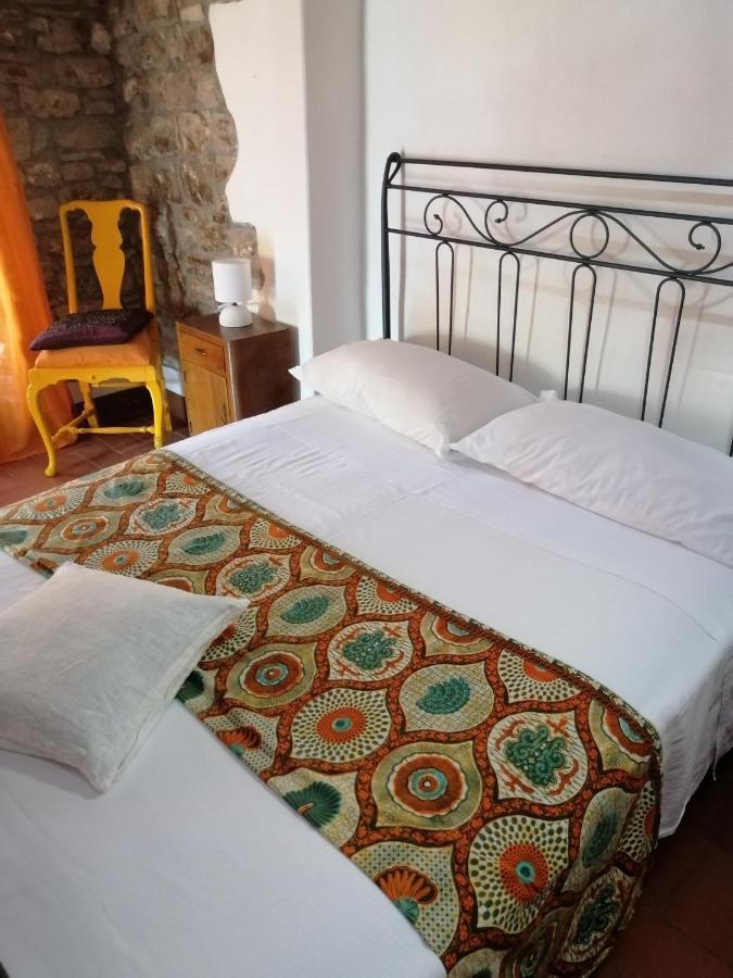 Villa La Brocca Di Valdichiascio à Gubbio Extérieur photo