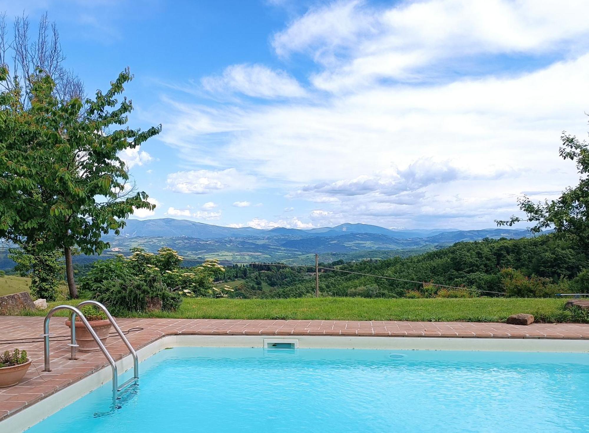 Villa La Brocca Di Valdichiascio à Gubbio Extérieur photo